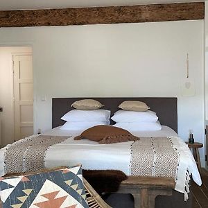 Kamer met een Queen Size Bed